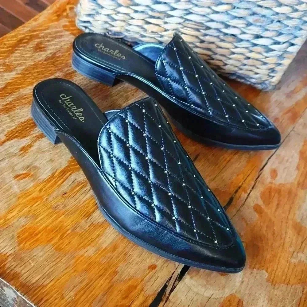 Charles David 7.5 Flats Black Quilted ESTE Mule Slides Gold Accents‎